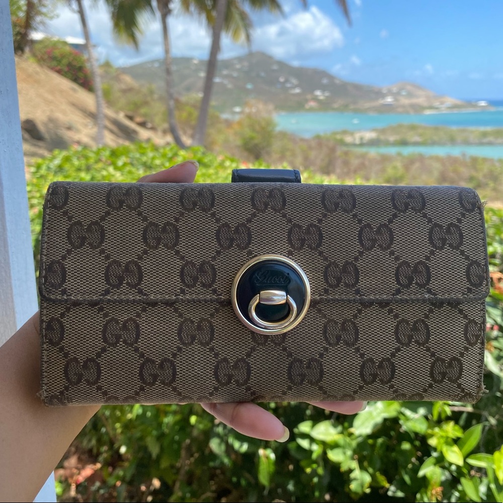 Gucci authentic